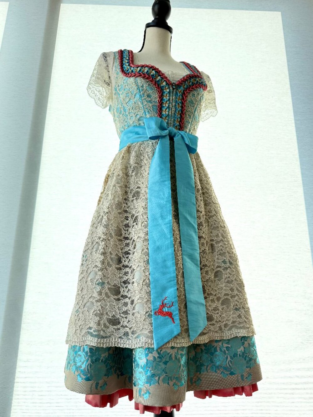 Deluxe Turquoise Lace Dirndl (Size 8)